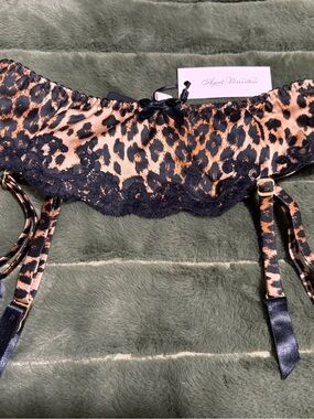 Agent Provocateur Leopard-Print Garter Belt in Black and Tan